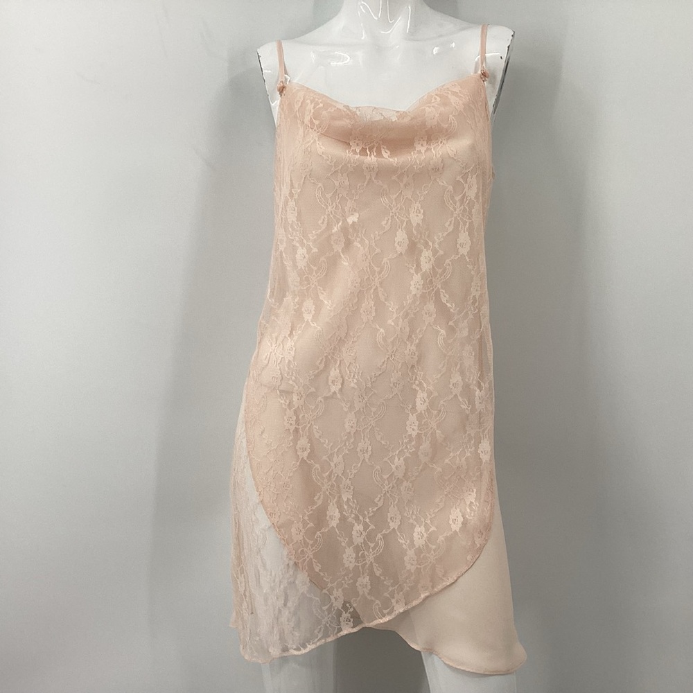 *** Peach Avon Chemise *** M